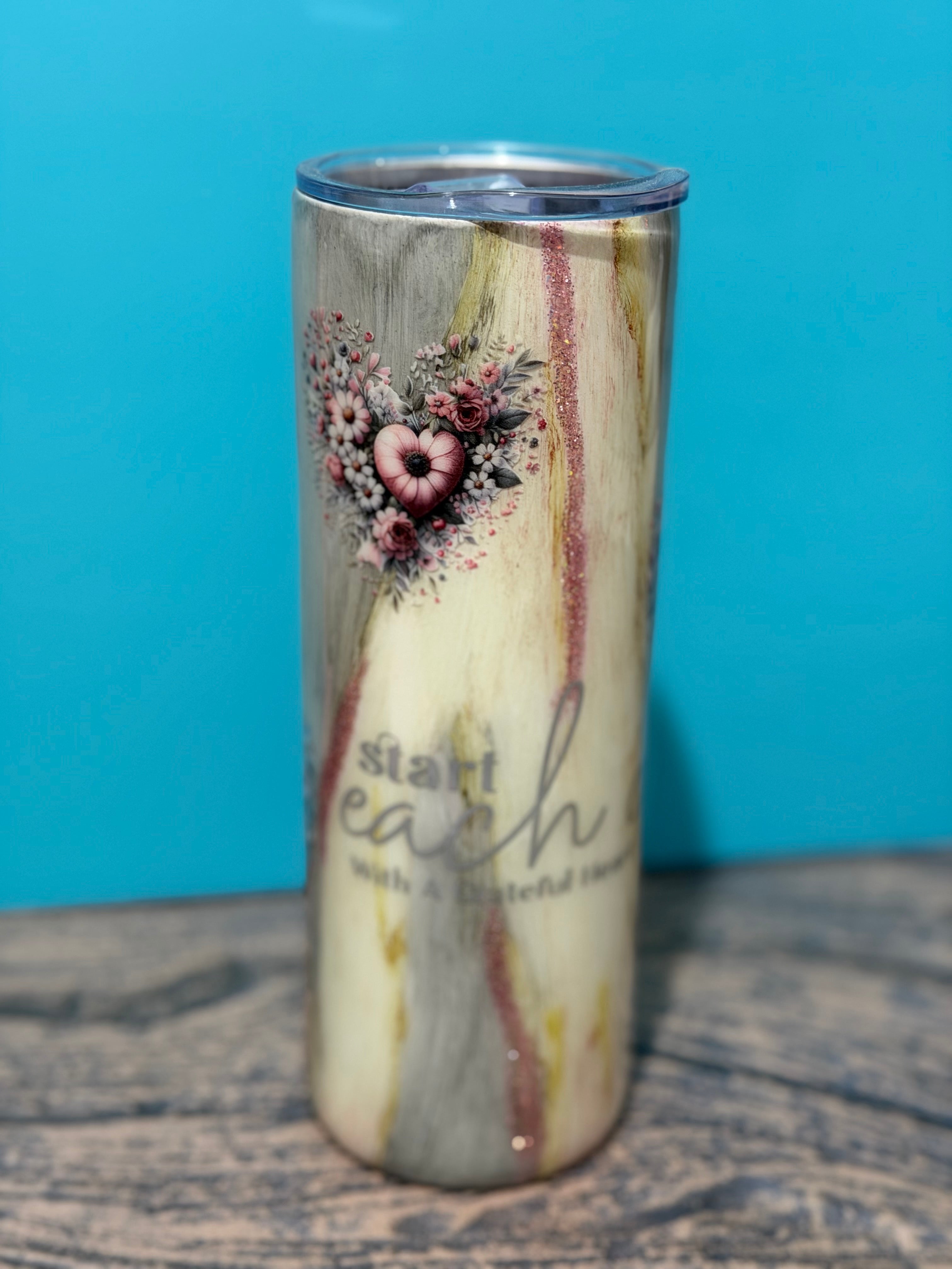 Grateful Heart Tumbler - 20oz Vintage Floral Wood Grain