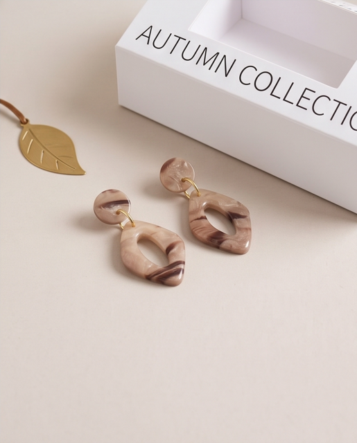 Ivory Marbled Leaf Drop Earrings